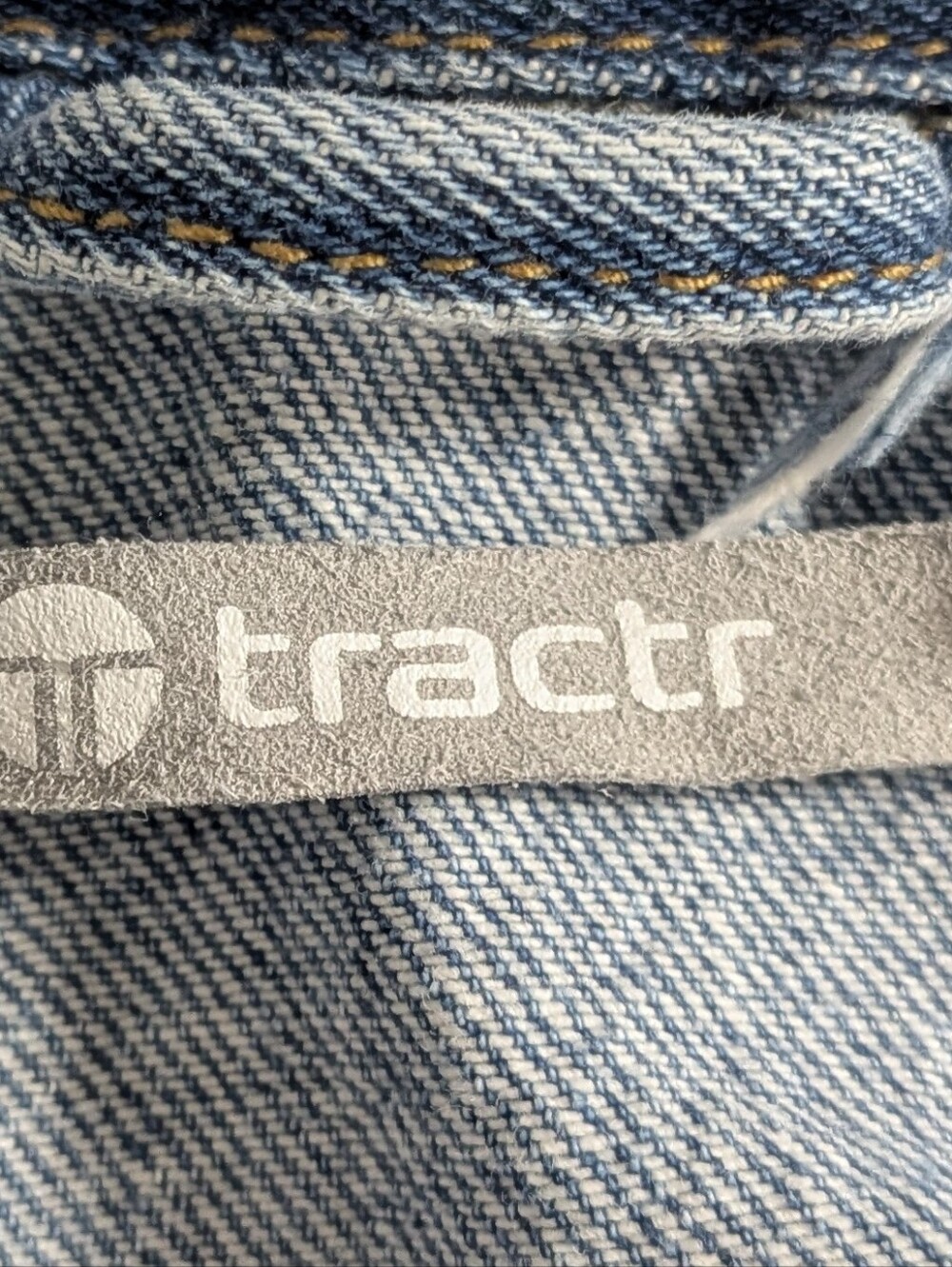 Tractr Women Blue Distressed Blue Denim Crop Jacket Size XS Ripped Festival Euc - Picture 6 of 8